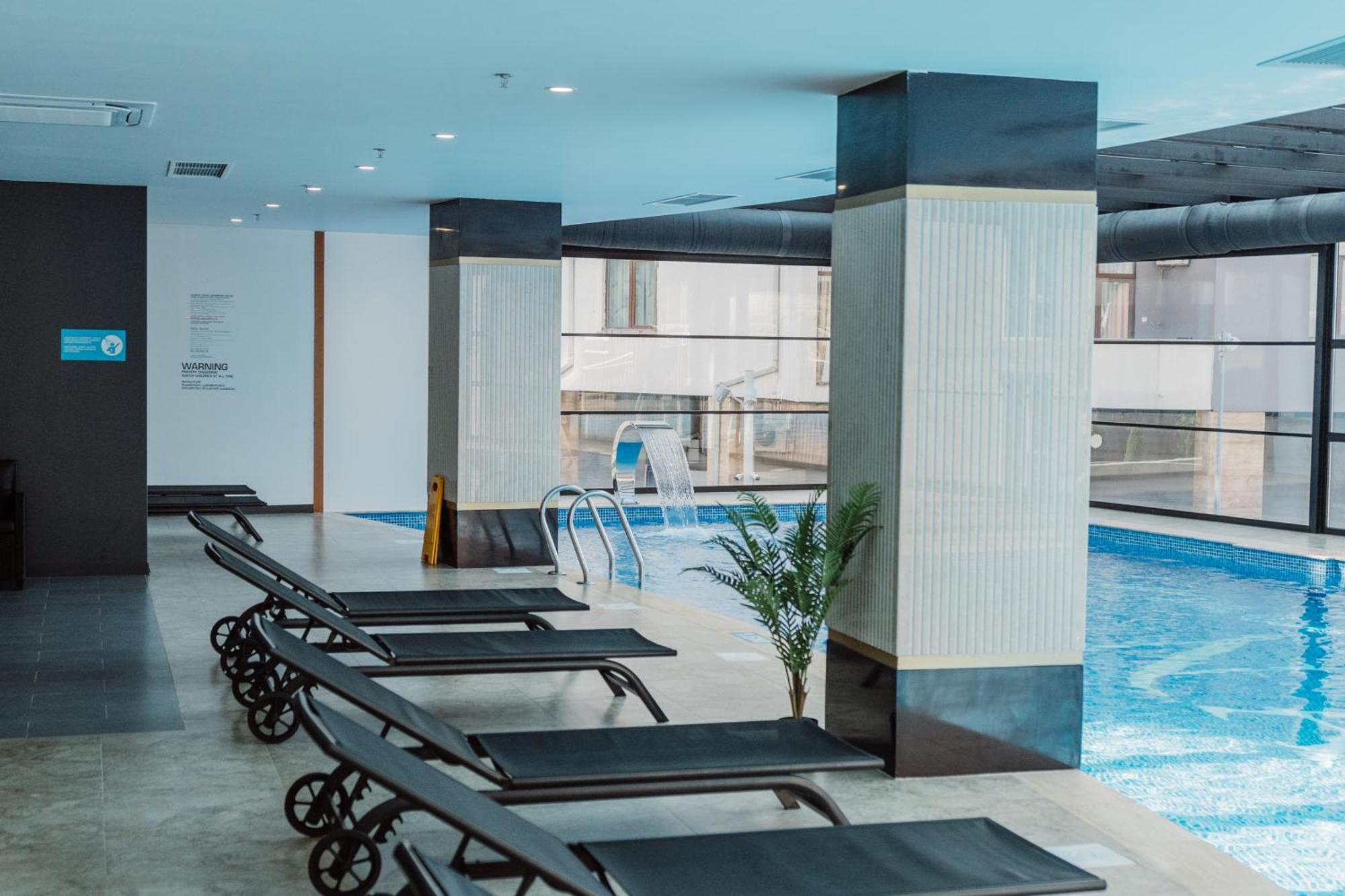 Hotel Navi Batumi Exterior foto
